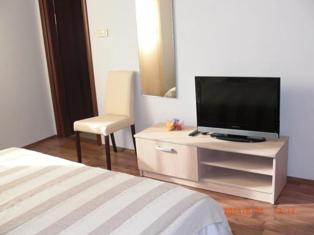 ** Gasthof Villa Magnolia Privlaka  Kroatien