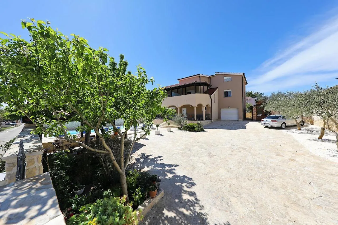 Casa de hóspedes Villa Magnolia Privlaka